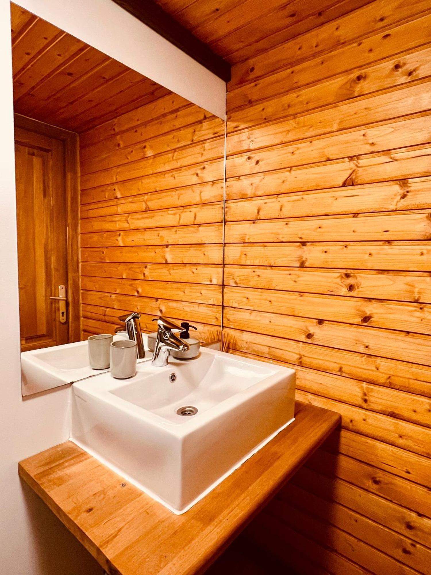 Hotel Nautica Bahna Orşova Habitación foto